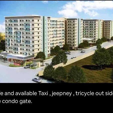 One Spatial Two Bedroom Condominium Unit With Pool And Gym Free Netflix And Wifi Iloilo Eksteriør bilde