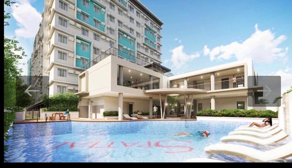 One Spatial Two Bedroom Condominium Unit With Pool And Gym Free Netflix And Wifi Iloilo Eksteriør bilde
